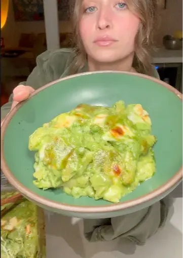 Picture for No Boil Baked Pesto n’ Pea Penne PASTAAA